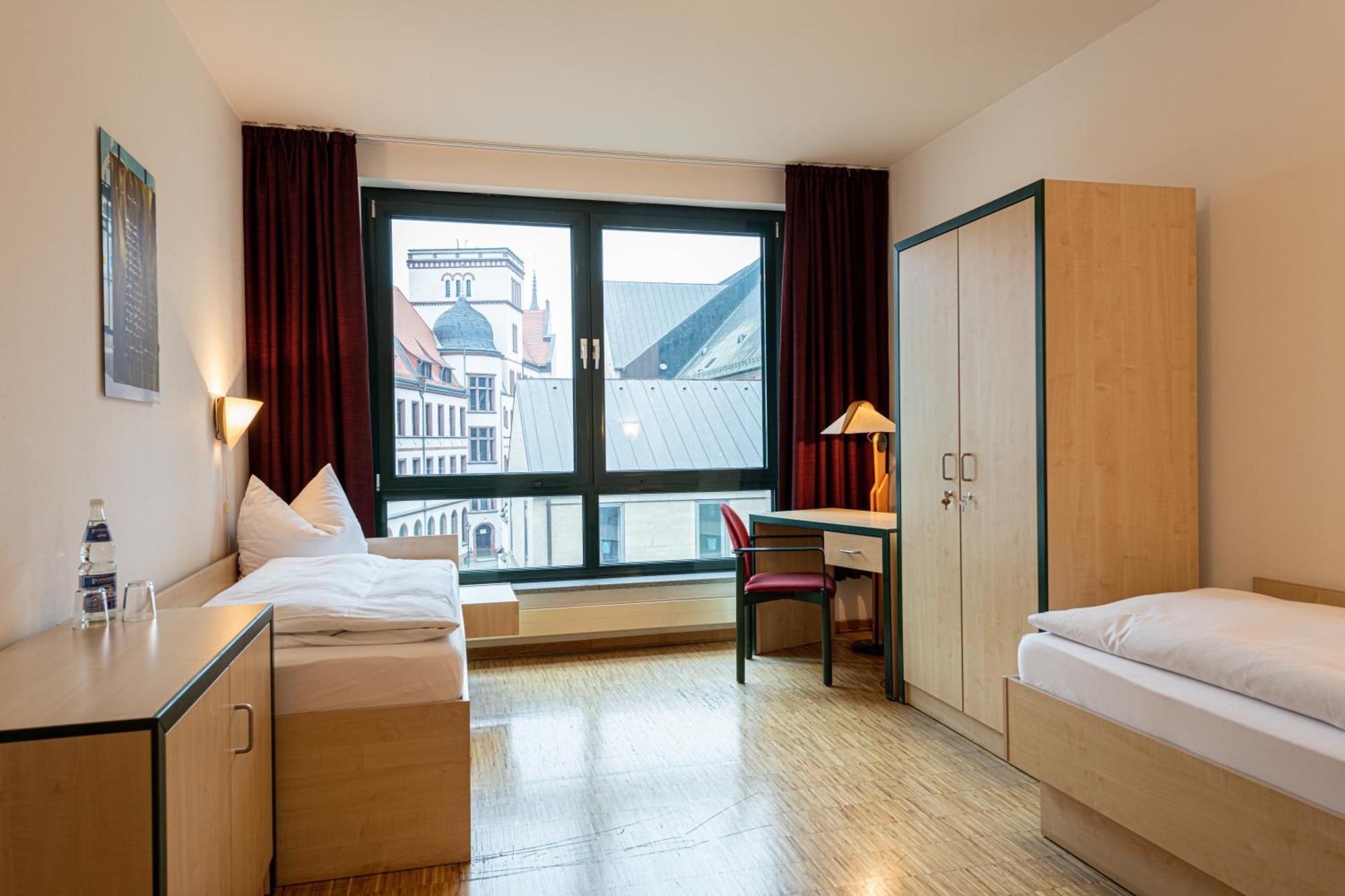 Roncalli-Haus Magdeburg - Tagungs-Und Seminarhaus Экстерьер фото